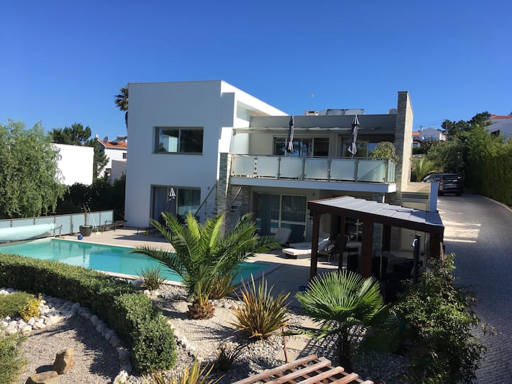 Special, Luxury Family Villa On Portugal's Glorious Silver Coast - Caldas da Rainha