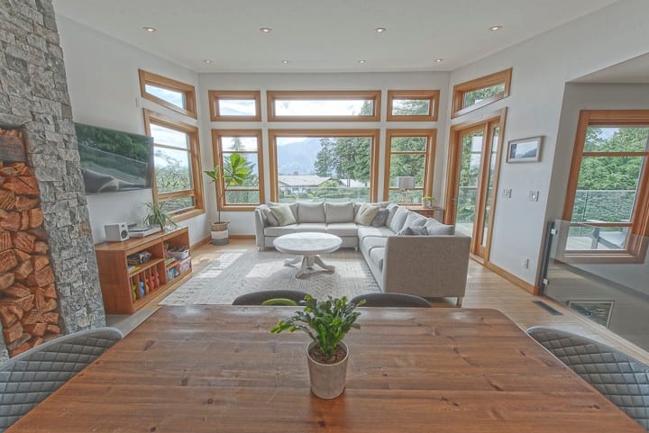 Ideal Family Vacation Home - Views, Trails & Quiet - Squamish