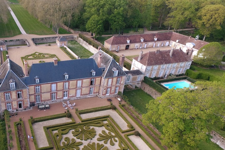 Somptueux Château Dans  La Forêt - 100km De Paris - Eure-et-Loir