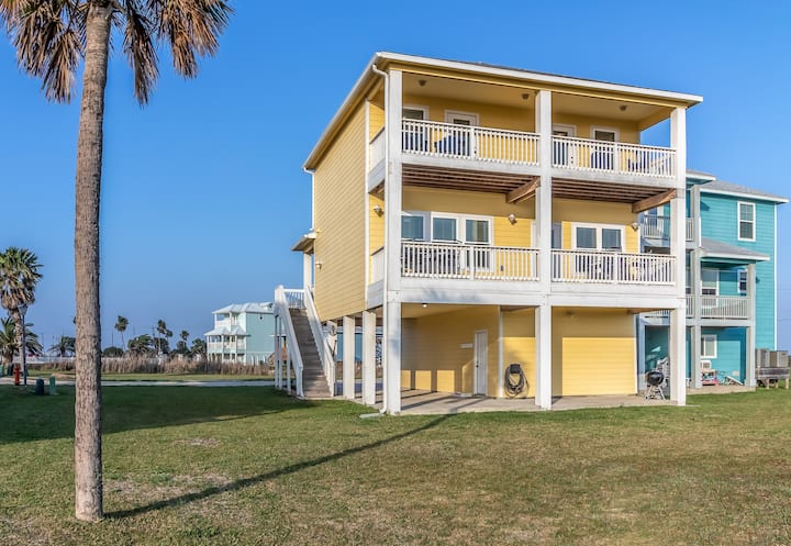 Beautiful Beach View Private Home W/ 2 Masters - Mustang Island State Park, TX