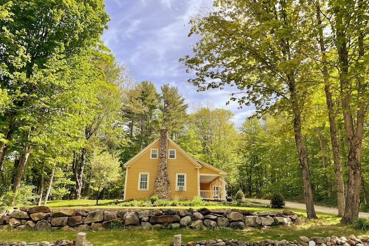 Relaxing Retreat In Historic Schoolhouse - Wolfeboro, NH