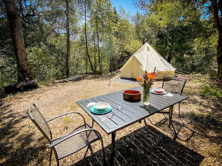 Glamping In The Redwoods - Farm Stay On The Knoll - Garberville, CA