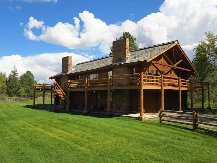 Beautiful Log Cabin, Located On 4 Acres Of Private Wilderness - Jackson Hole, WY