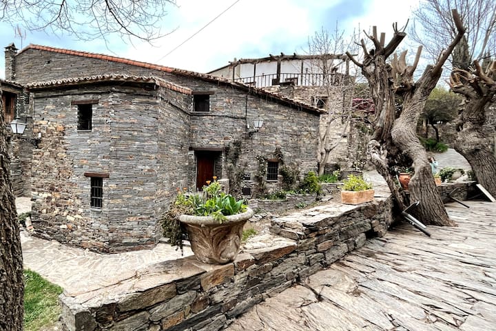 Casa Rural El Arroyo En Patones De Arriba - Torrelaguna