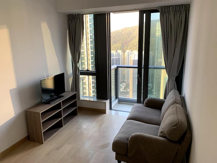 High Rise 2 Bedroom Condo In Lohas Park - 홍콩