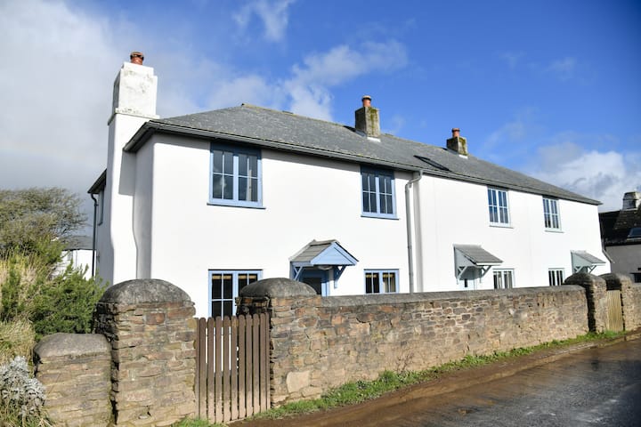 4 Pickwick Cottages - House In Gorgeous South Hams - Hope Cove