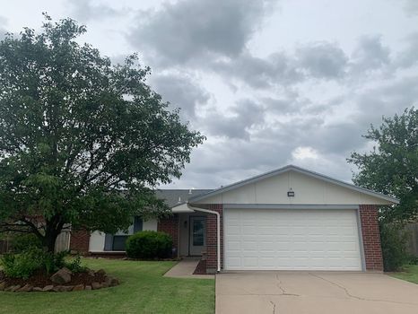 Compare cheap apartments in Lawton, OK by cozycozy