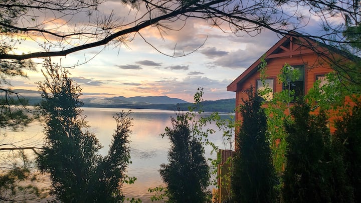 Lakeside With Direct Water Access & Amazing Views - Adirondacks