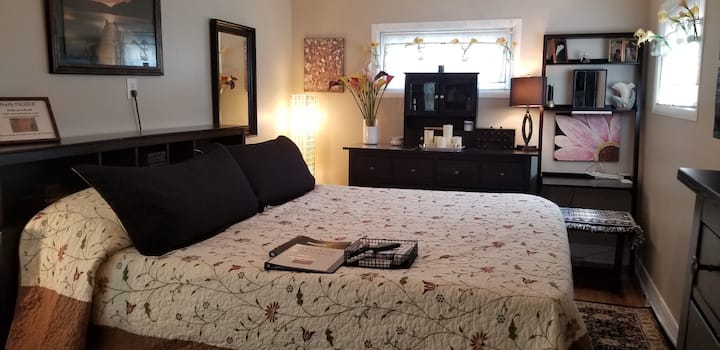 Luxury On A Budget- Near Bwi & Downtown Baltimore! - Baltimore, MD