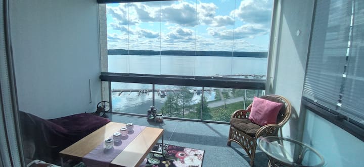 Deluxe Apartment With Lake View, Lahti - ラフティ