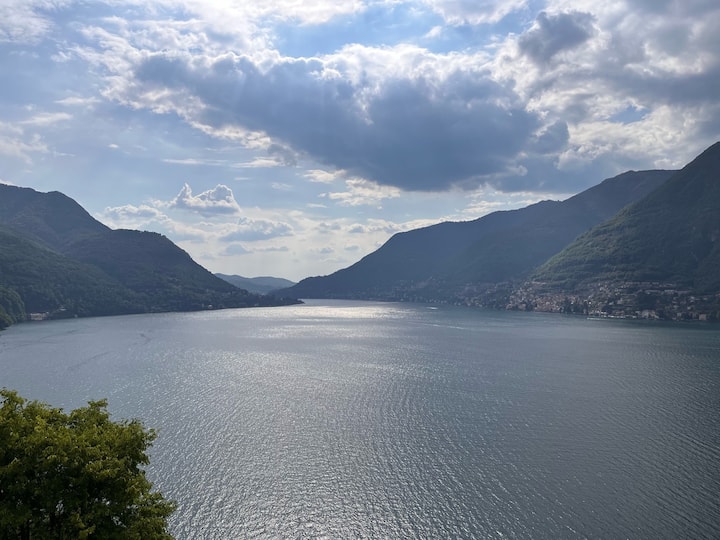 Grenier Autonome Avec Vue Lac - Lake Como