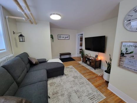 Searching cheap apartment in Timmins? Try cozycozy!