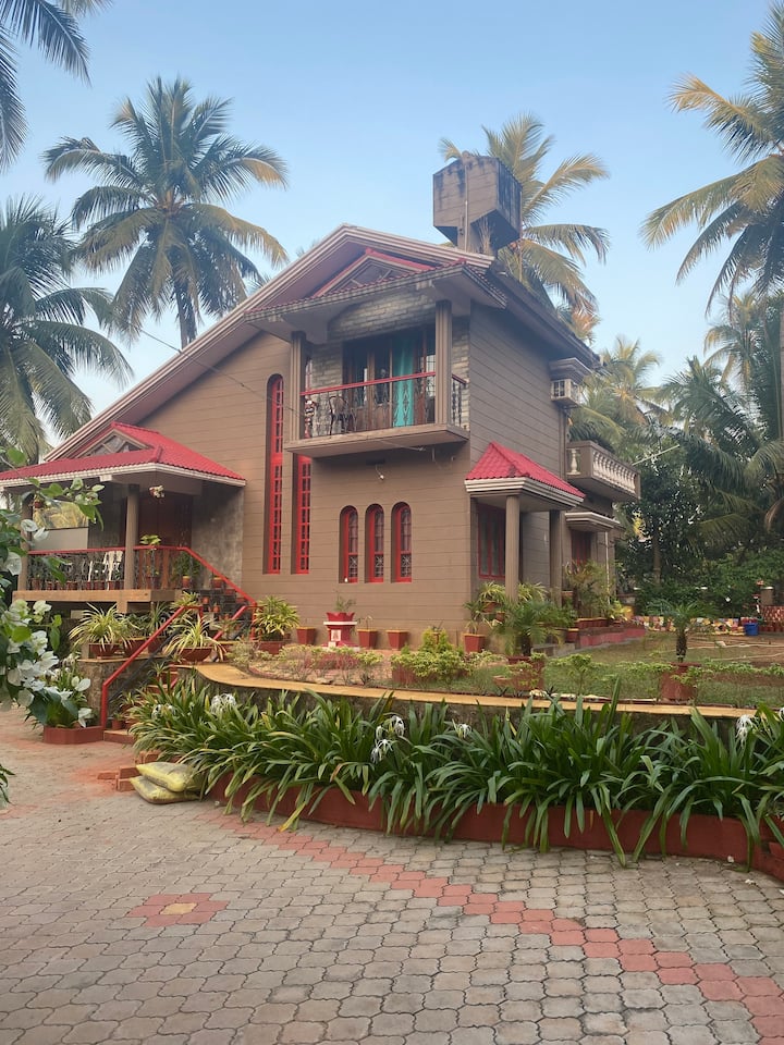 Cheerful 3- Bhk Villa With Terrace And A Balcony. - Kollur