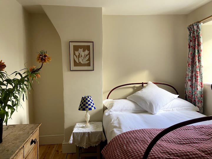 Cheerful Two-bedroom Terrace Cottage In Bridport - Bridport, UK