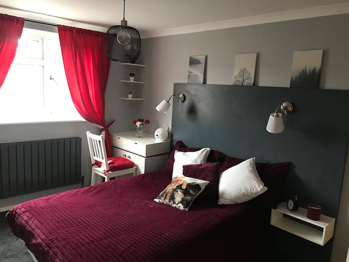 Lovely Double Bedroom  In East London - Barking