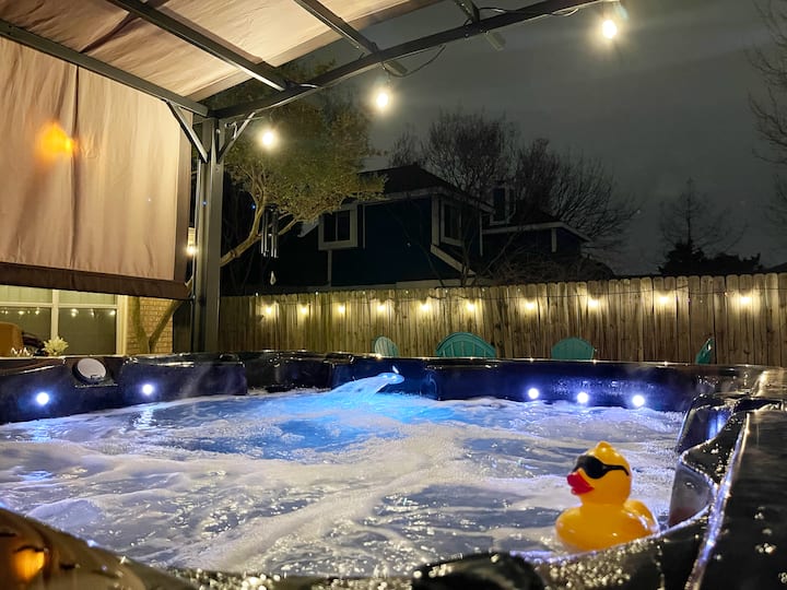 Lovely 🥰 Pets-hot Tub-pingpong-pacman-roku Tv-wii - Lewisville, TX