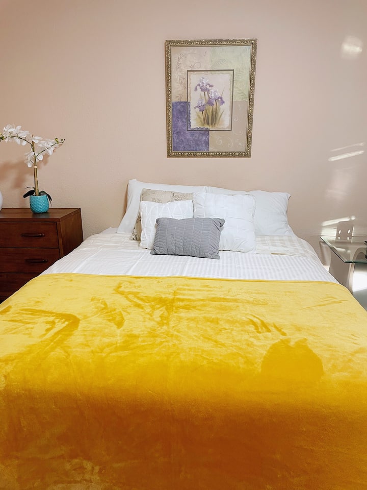 Cheerful 1-bedroom Residential With Free Parking - 산호세