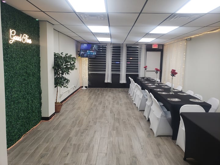 Event Space - Intimate & Cozy - Tinley Park, IL