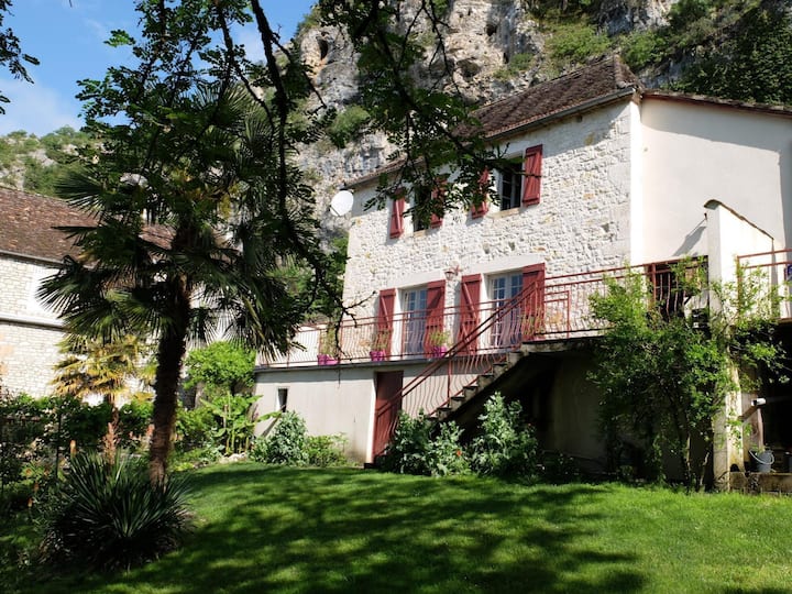 Charmante Maison De Village, Rives De La Dordogne - Martel
