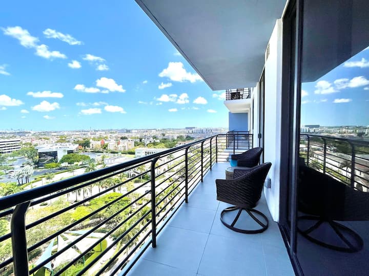 High Rise Luxury Condo In Downtown Doral - Kendall, FL