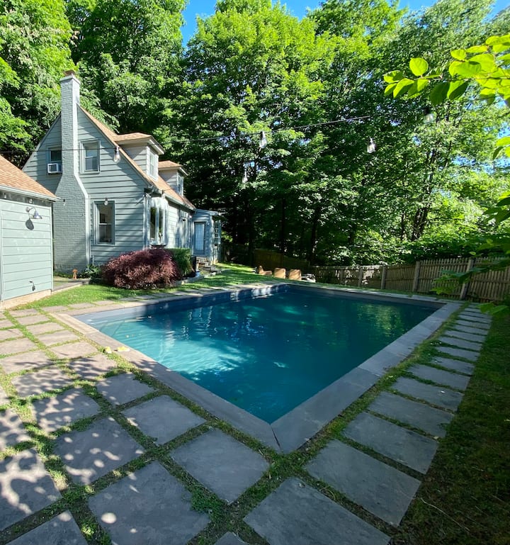 Bisou Cottage • Chic, Airy, Tranquil, W/ Fab Pool - Middlebury, CT