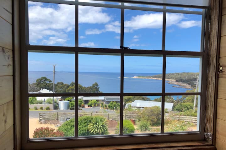 Cosy Cabin 3 Bedroom With Views - Family Friendly - Binalong Bay