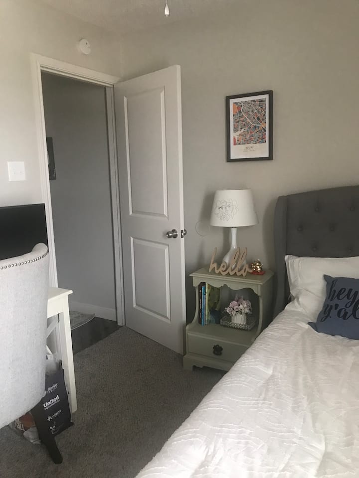 Cozy Room In A Perfect Location. - Lubbock, TX