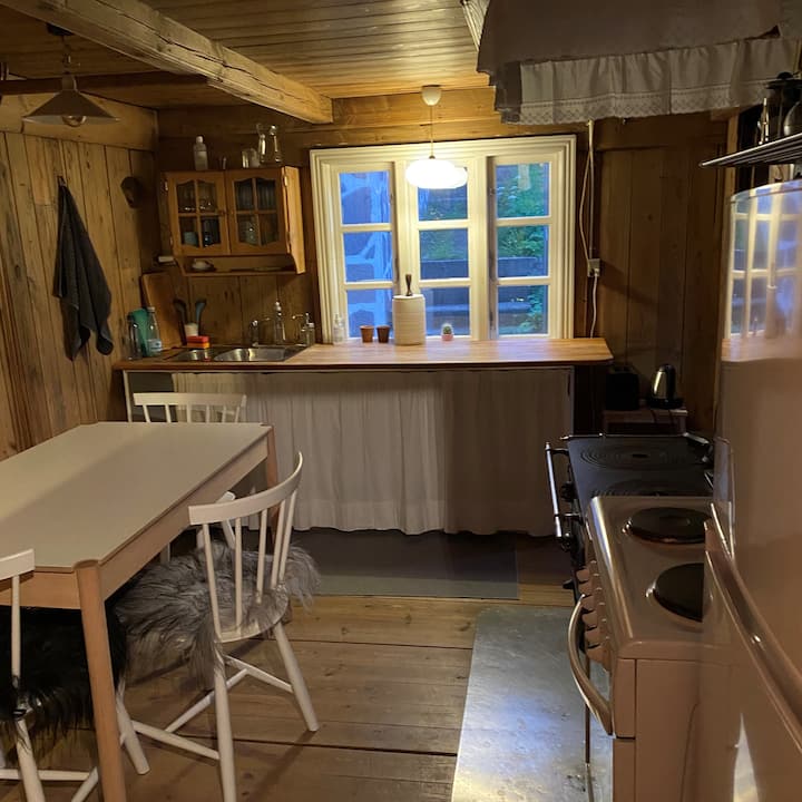 Gamli Fløttur- A Special Old Family House In Gjógv - Îles Féroé