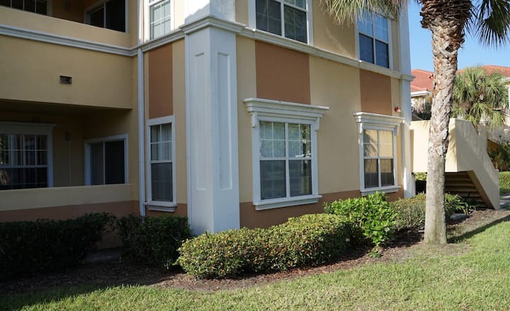 Ground Level Lovely 2bd/2br Apartment In Sarasota - Lakewood Ranch, FL