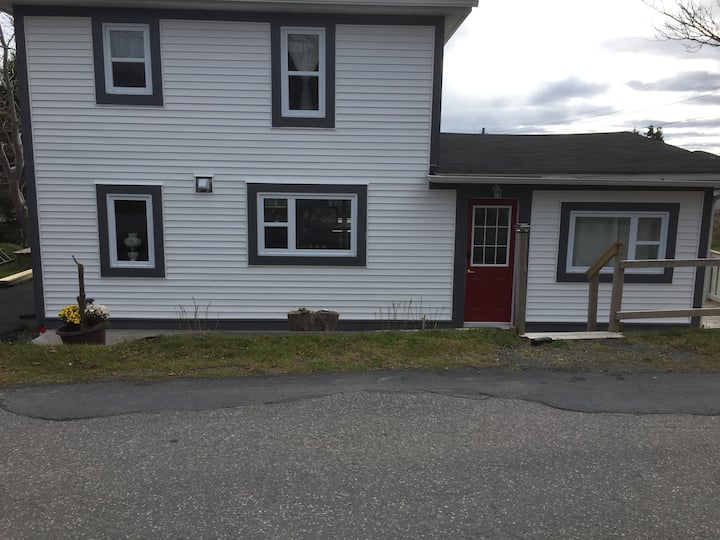 "Marie's - The Shop" Vacation Home - Bay Roberts