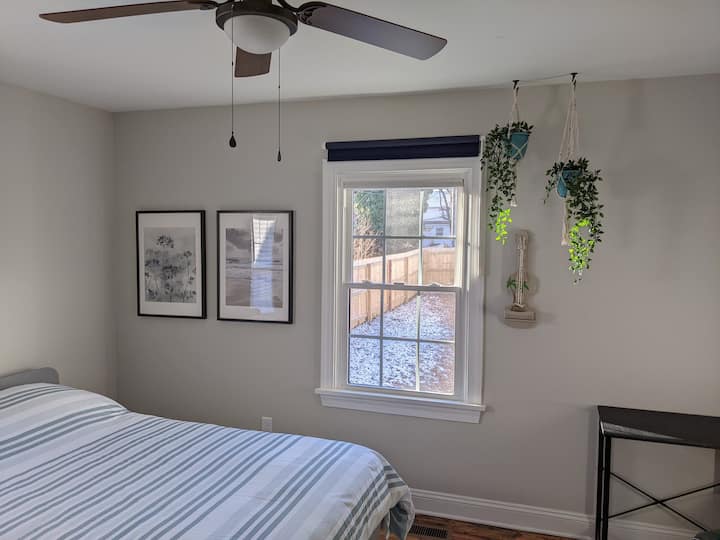 Cheerful Spacious Private Bedroom/bath + Amenities - Richmond, VA