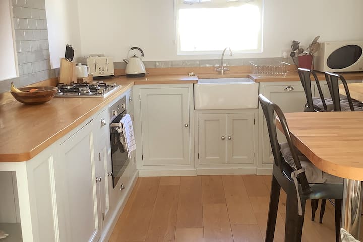 Unique  2 Bedroom Cottage In The Heart Of Shaldon. - Teignmouth
