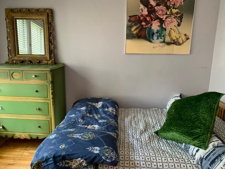 Lovely Room Close To Boston With Parking - Concord, MA