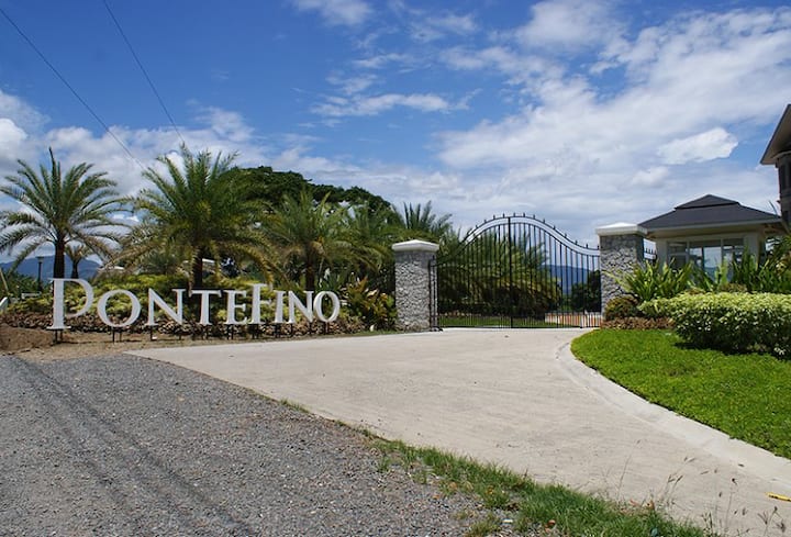 Welcome To Our Home In Pontefino - Batangas