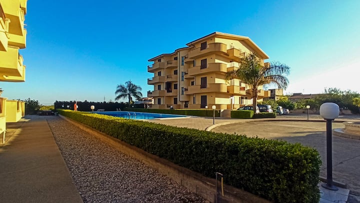 Luxury Residence With Pool, 5 Min From The Beach! - Siderno