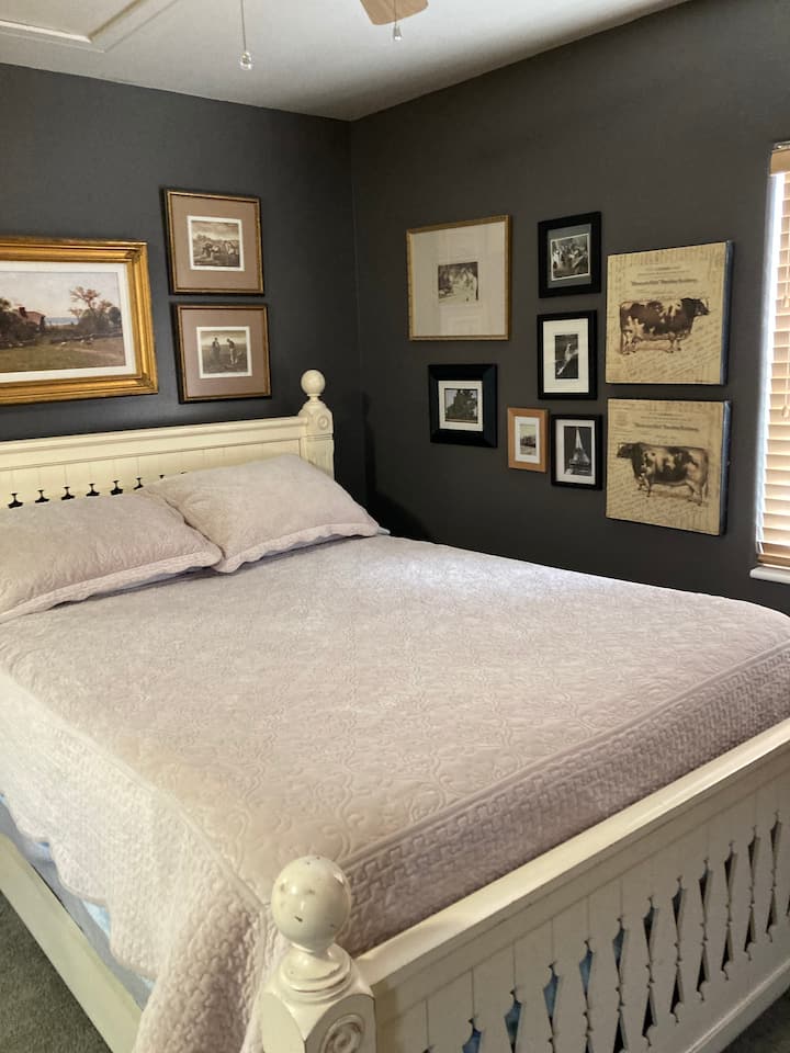 The Cottage: 1 Queen Bed With Breakfast Included. - Echo Canyon State Park, Pioche