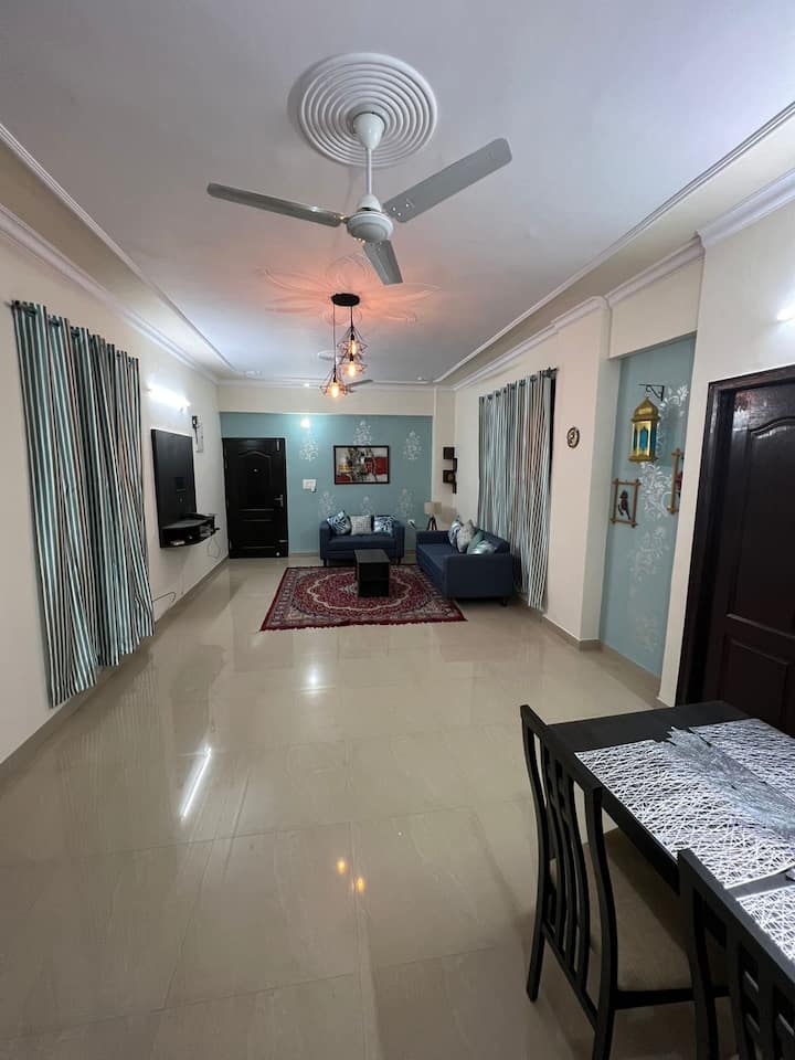 Lovely 2br Apartment Near Hazratganj /Vidhan Sabha - ラクナウ