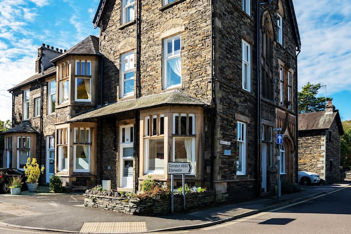 Free Parking, Fast Wi-fi Pet Friendly Holiday Home - Coniston