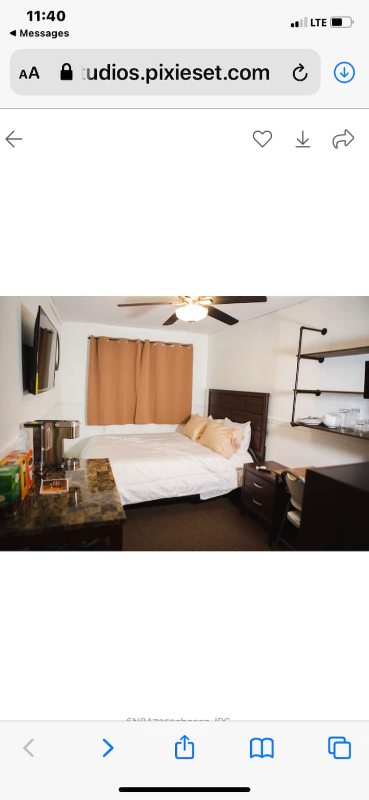 Cheerful Private Bedroom - Wakefield - Bronx NY