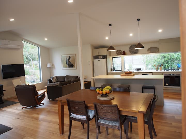 Newly Refreshed, Stylish Airey's Inlet Bush Home. - Aireys Inlet