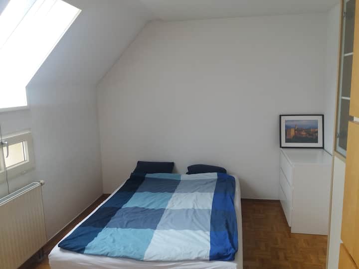 Zimmer In Altstadt Bad Cannstatt - Stuttgart