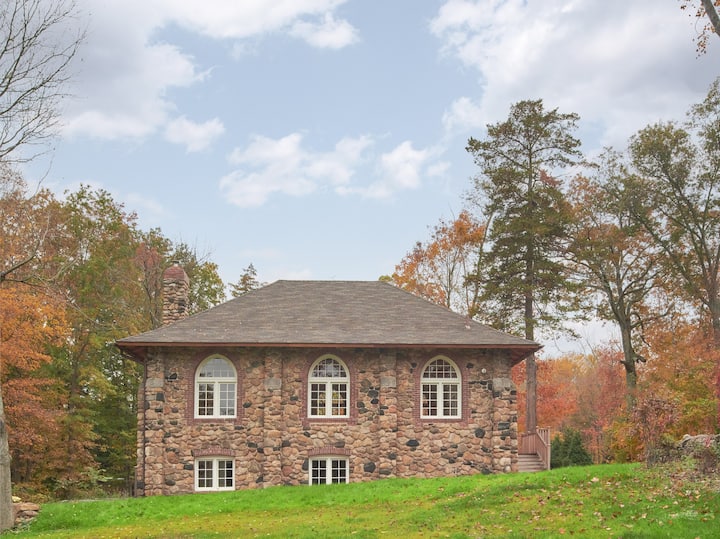 Historic Stone House Freshly Restored - New Canaan, CT