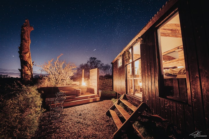 Luxury Rural Retreat In A Cosy Hut Near The Coast - Essex
