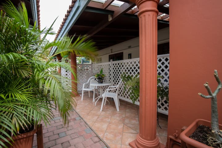 Ana's Garden Apartment 2 - Aruba