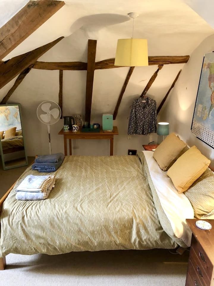 Comfortable Double Room In 16th Century House - Saffron Walden