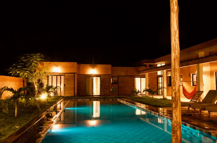 La Villa Awalie, Maison De Charme Avec Piscine - Sénégal