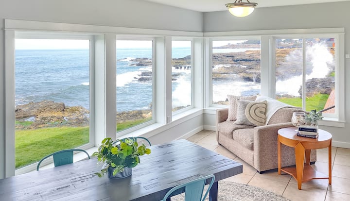 Changing Tides - Lower Level Oceanfront Retreat - Yachats, OR