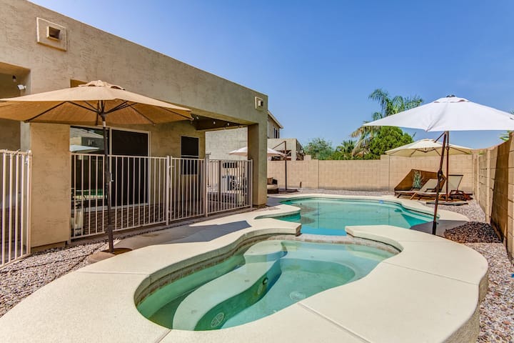 4 Bedroom Spacious House With Pool & Jacuzzi ! - Maryvale Village – Phoenix
