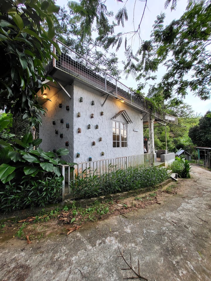 White Cottage With Pool In Sungkai Organic Orchard - Sungkai