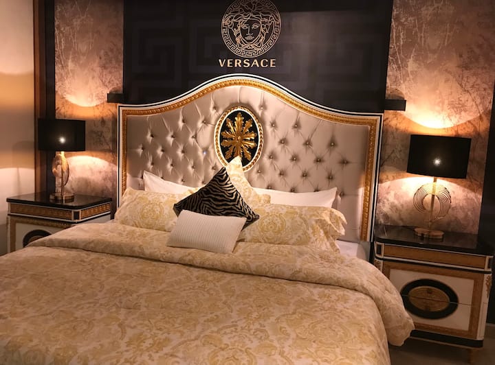 Versace Home 3 - Luxury Suite For Newlyweds - جدة